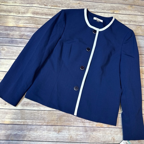 Le Suit Jackets & Blazers - Le Suit Womens 4 Button Jewel Neck Piped Crepe Blazer Indigo Size 16